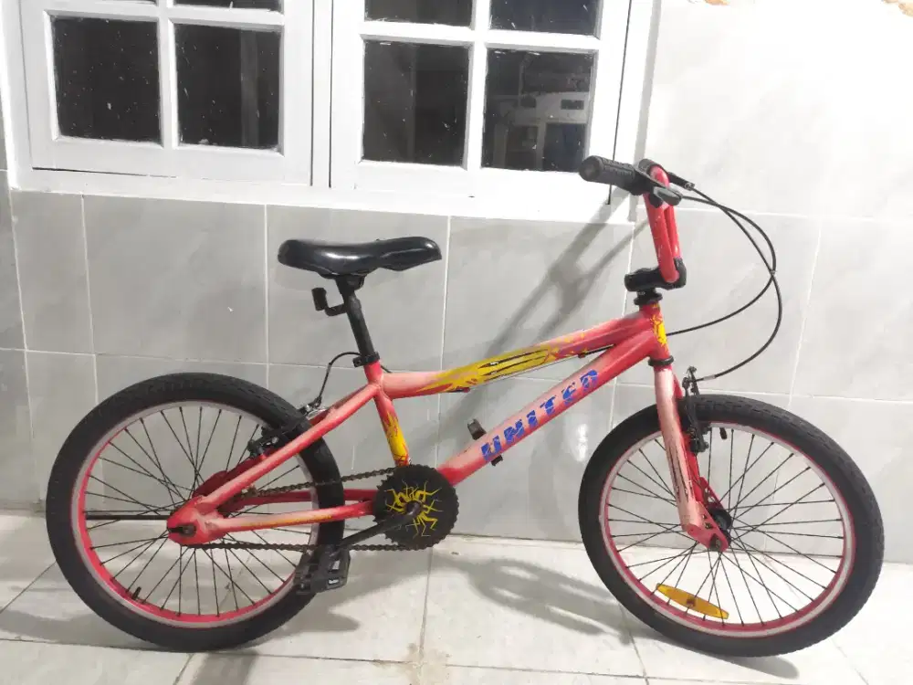 Sepeda bmx ukuran 20 siap pakai