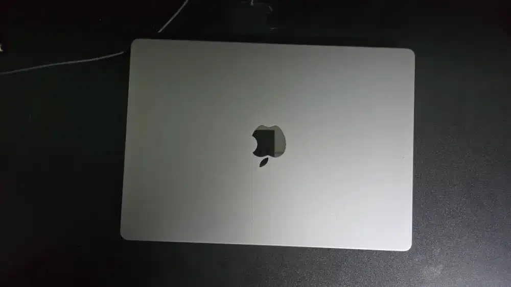 Macbook pro m1 pro 2022 15jt nettt