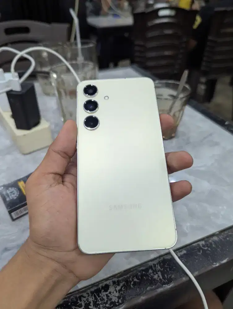 Samsung galaxy S24 (8/256Gb) fulset original super mulus