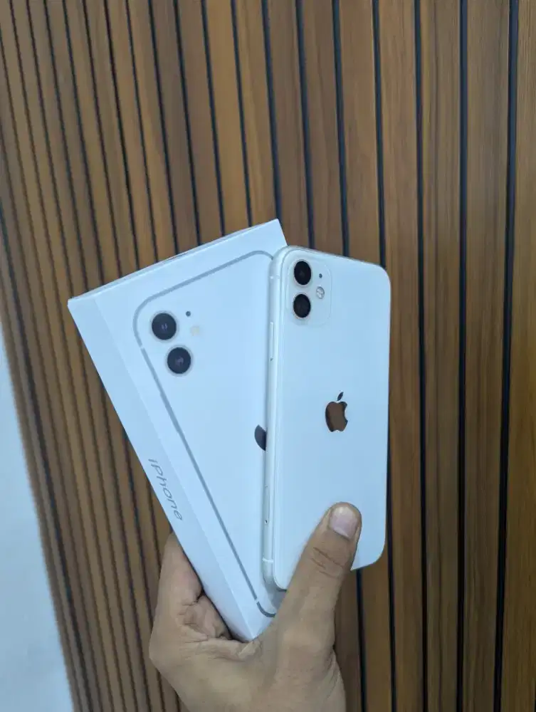 iPhone 11 white (128Gb) Bh 100% fulset super like new