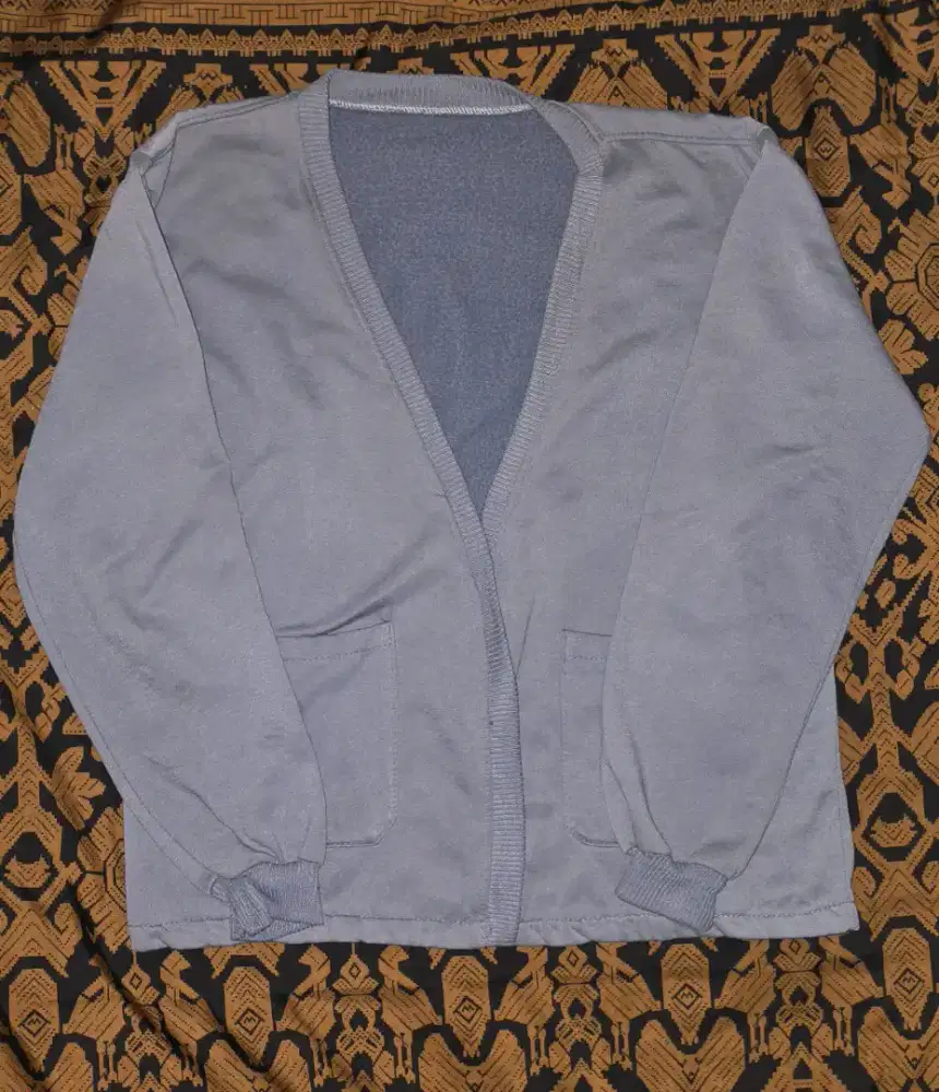 Cardigan Blue Size L