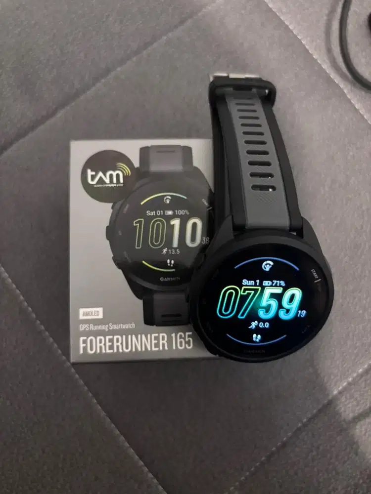 Jam Garmin Forerunner 165 Black