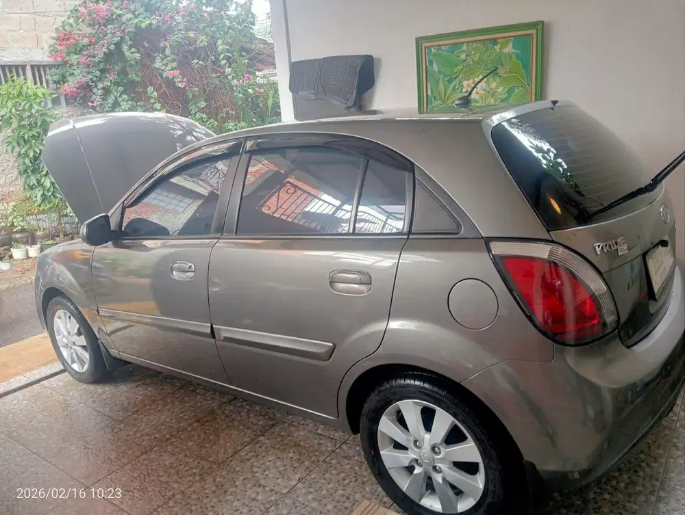 Kia Rio 2011 Bensin