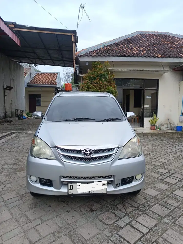 Toyota Avanza 2010 type G Mulus