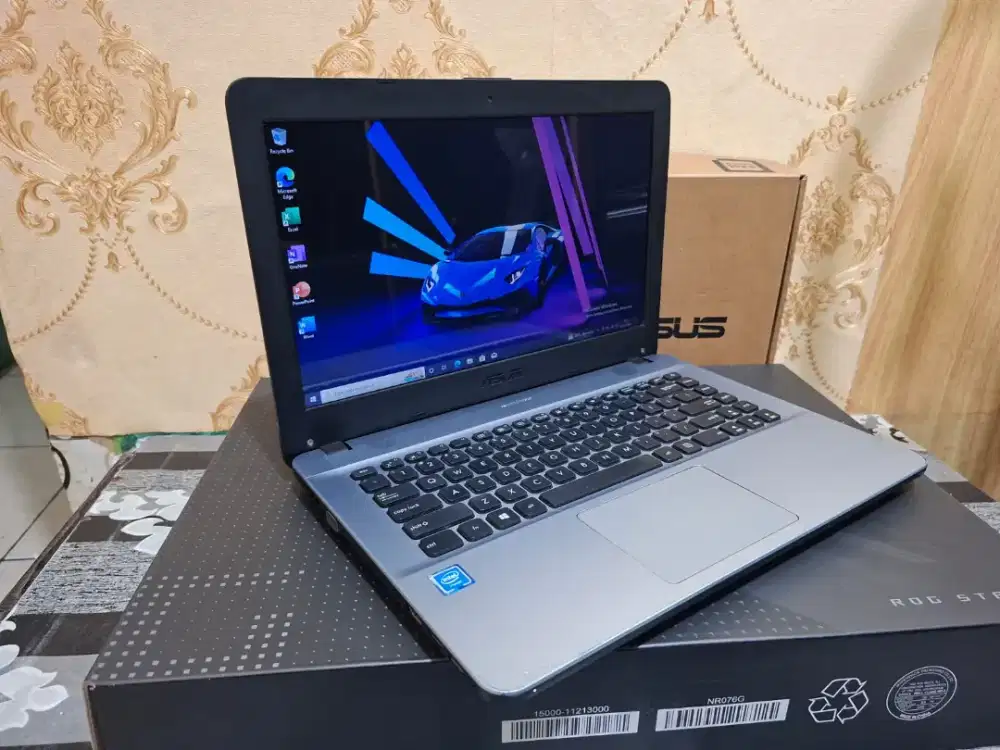 Laptop Asus X441SA -Baterai Bagus -2GB- 500GB -CAMERA