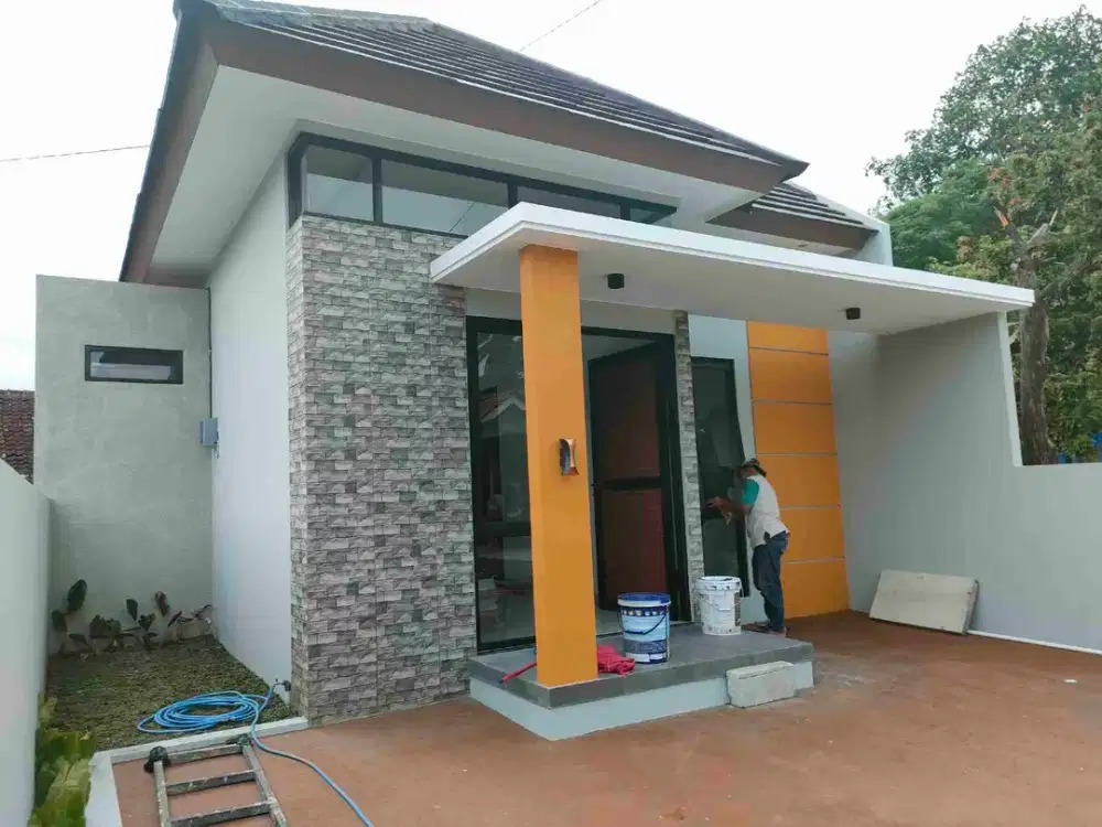 rumah diutara uii jl kaliurang km 16 (pasar pakem)