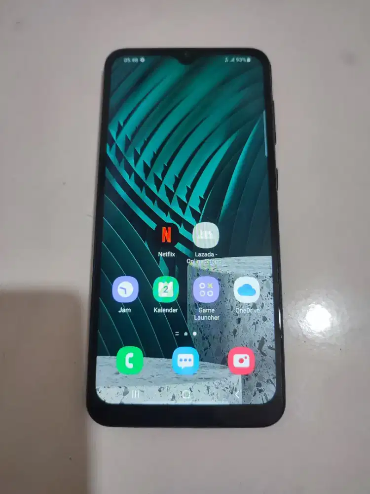Dijual samsung A30s, ram 4/64, hp plus charger