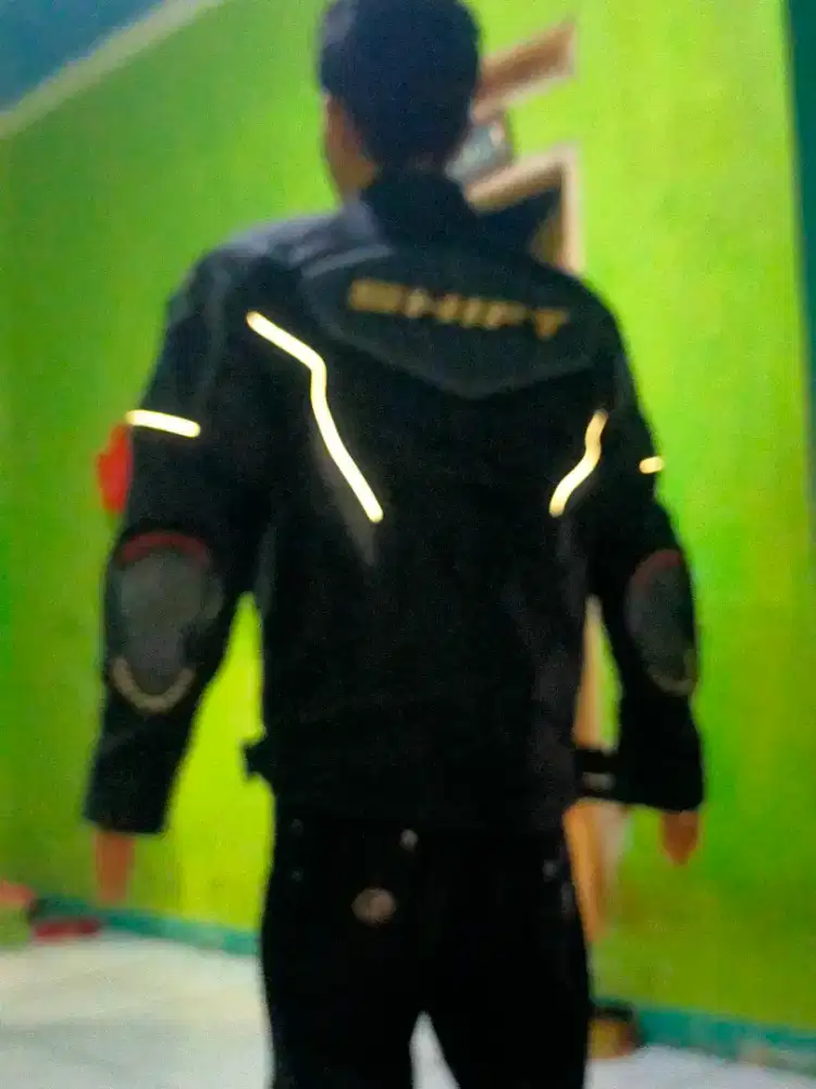 Jaket touring tebal