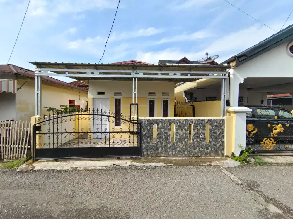 Di sewakan rumah 1 lantai di pusat kota lahat