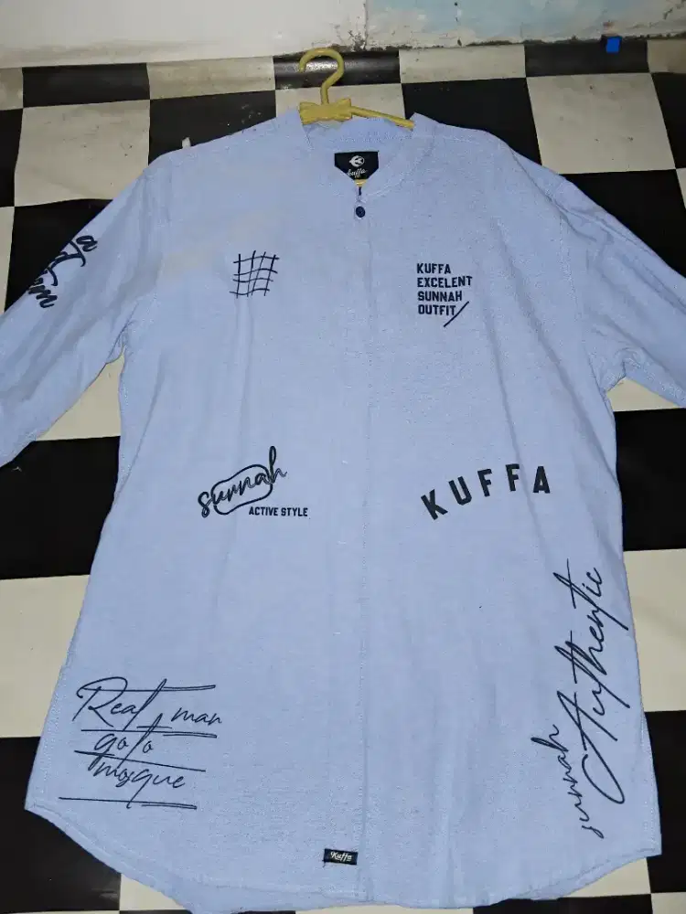 dijual koko sanghai pria,size L,masih bagus bgt,lokasi jaktim,minat?wa