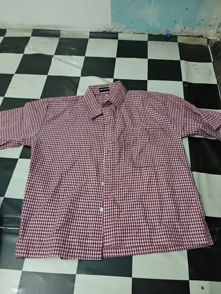 dijual kemeja boxy pria,Size L/XL,masih bagus bgt