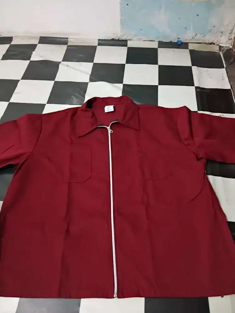 dijual kemeja boxy pria,Size XL,masih bagus bgt,masih bagus