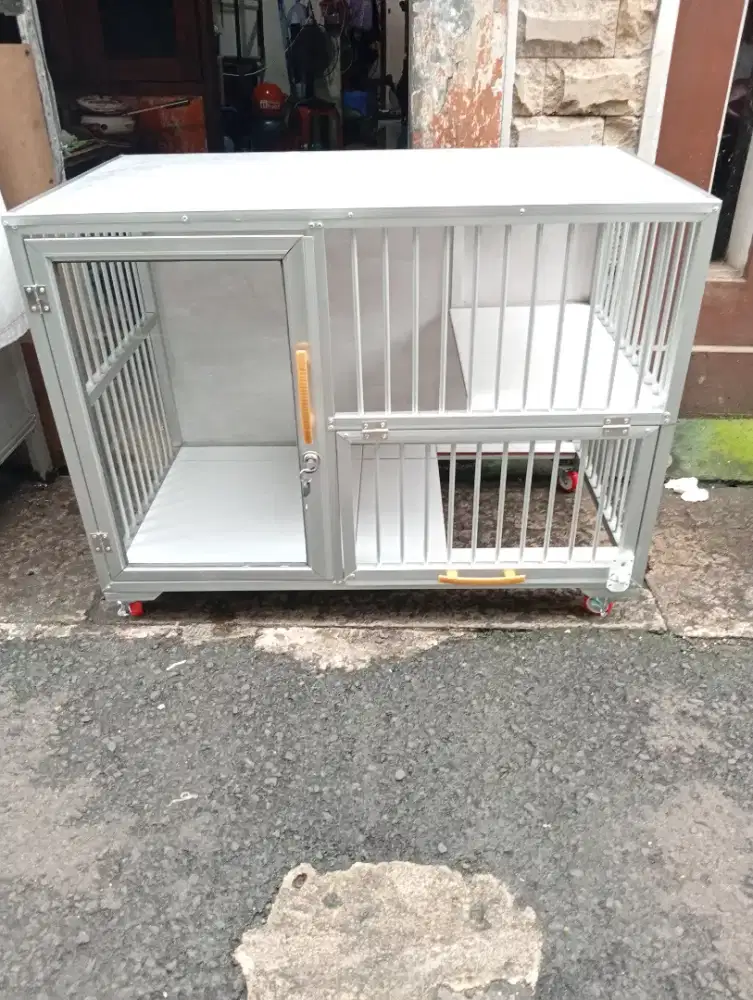 Kandang kucing alumunium