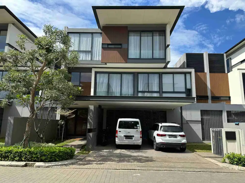 Rumah Mewah Private Pool Cluster Lyndon Navapark