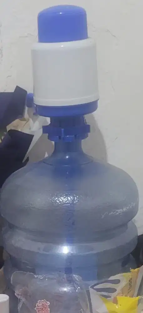 Dijual galon kosong + pompa air