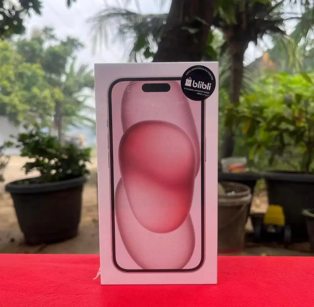iPhone 15 New Segel Pink