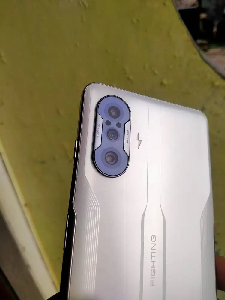 XIOMI REDMI K40 GAMING