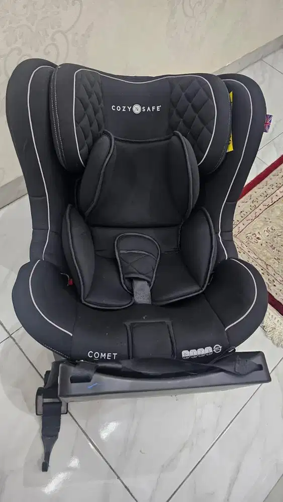 Baby Carseat cozy n safe Comet19