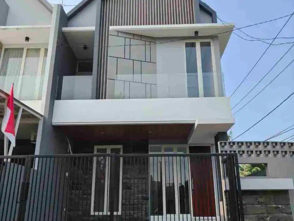 Baru gress‼️Dijual rumah hook manyar tirtoyoso