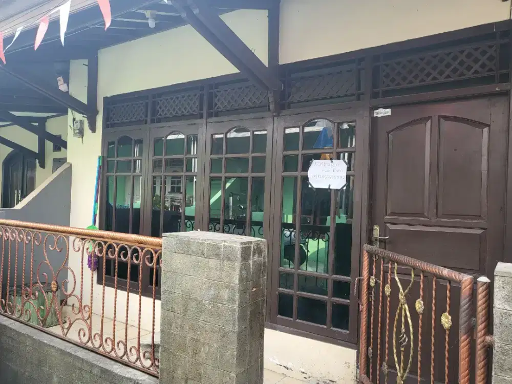 Rumah disewakan pertahun