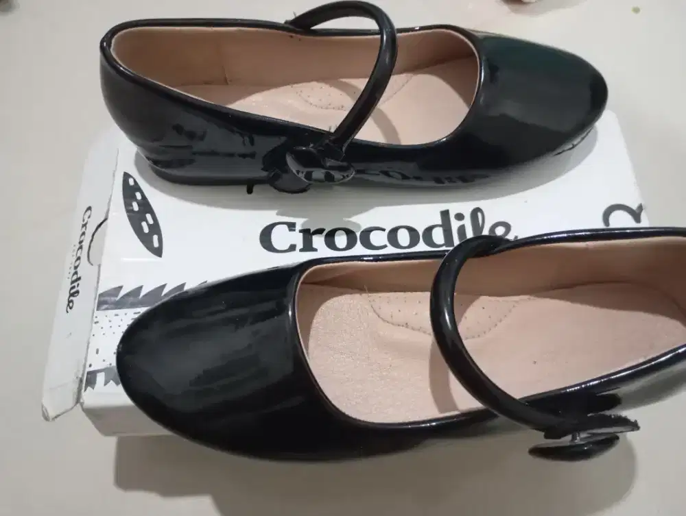 Sepatu crocodile kids no 35