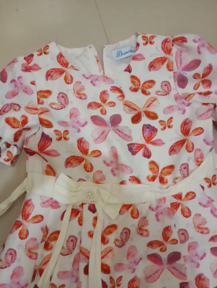 Dress kupu-kupu DONITA matahari  size 8