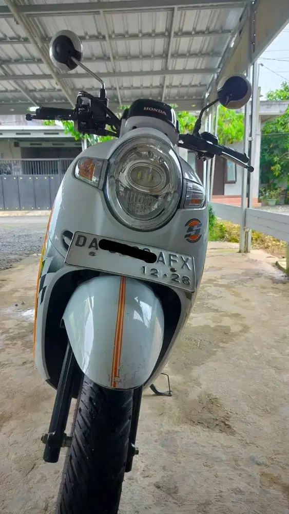 HONDA SCOOPY 2018