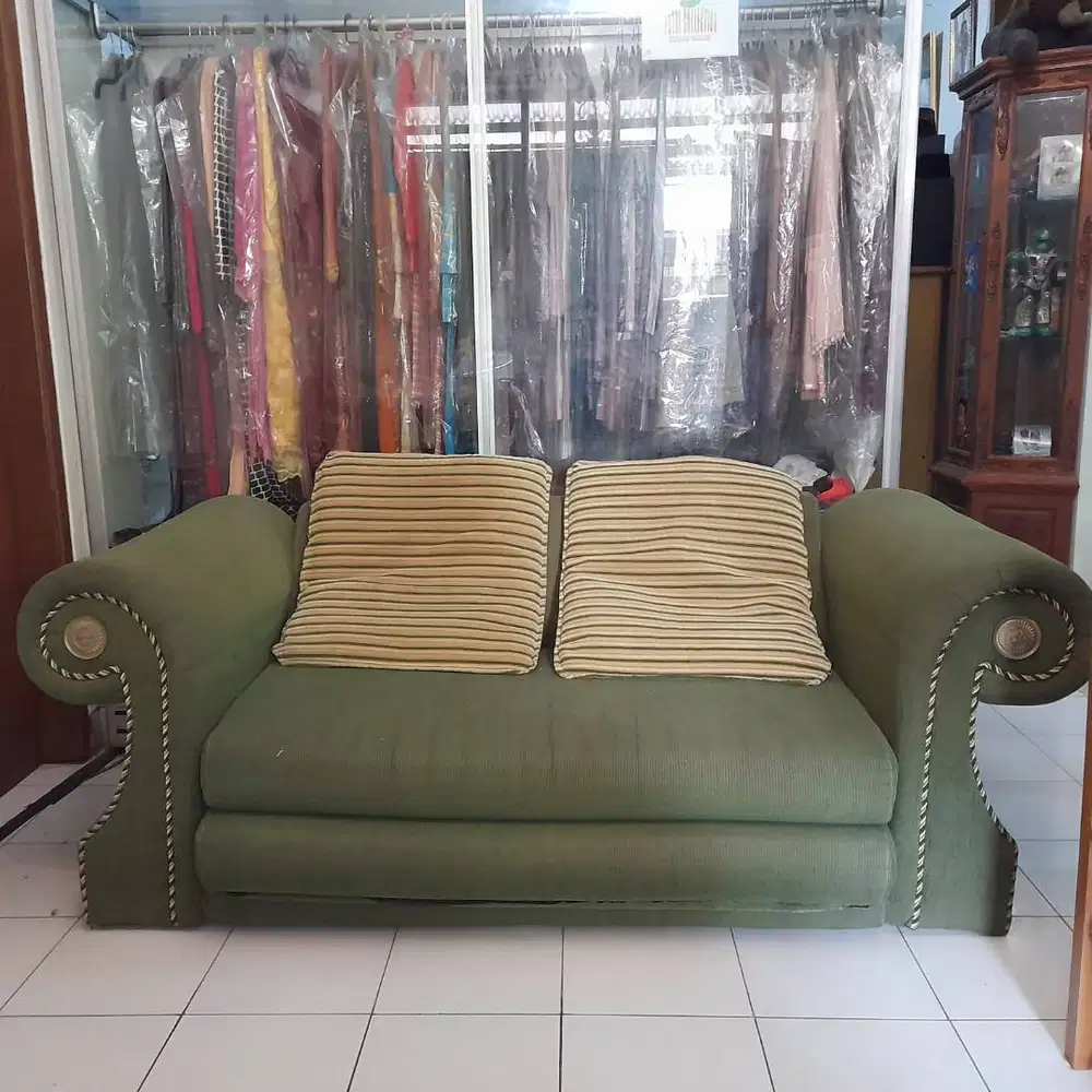 Sofa Ruang Keluarga Empuk dan Nyaman Bisa Jadi Kasur TIdur