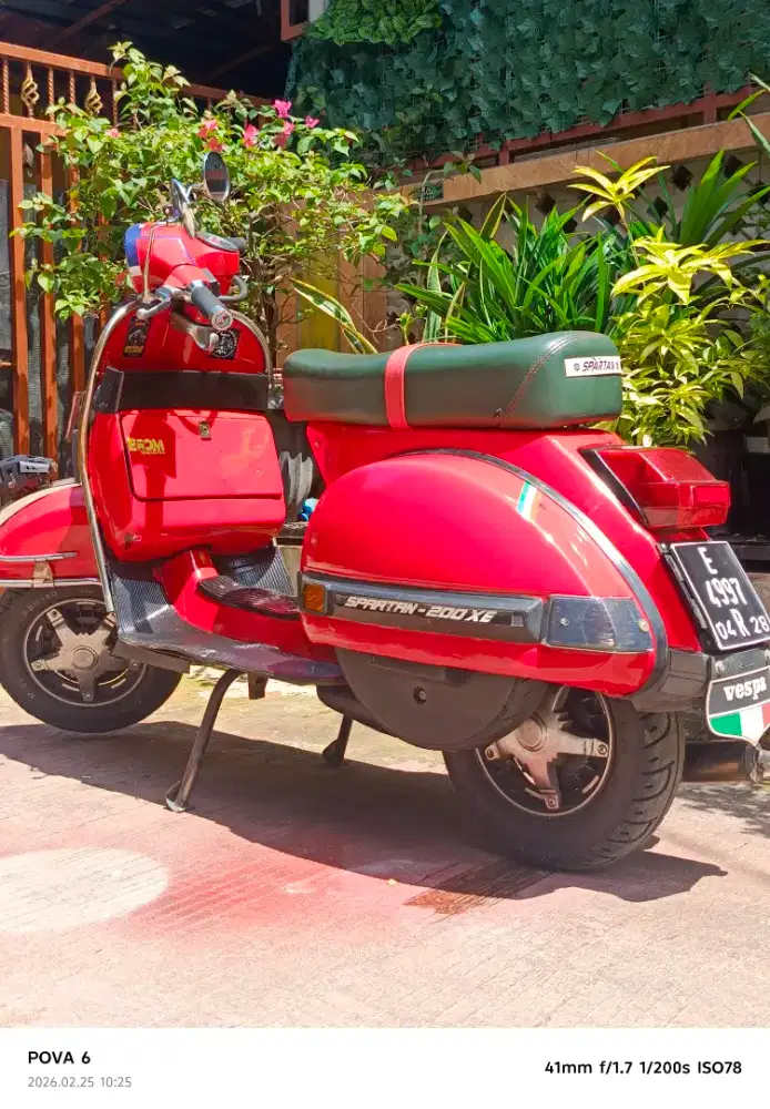 Di jual vespa px 1981