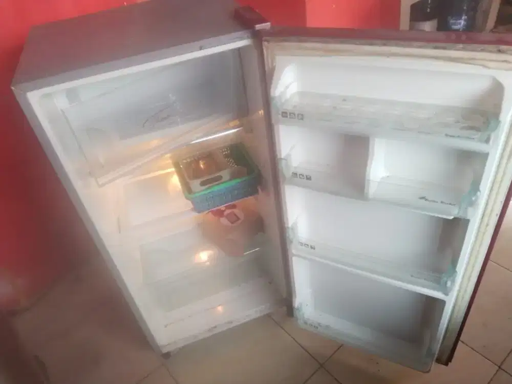 Kulkas minus dan rusak