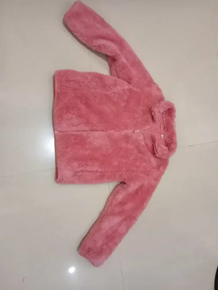Jaket bulu UNiQLO pink no 130