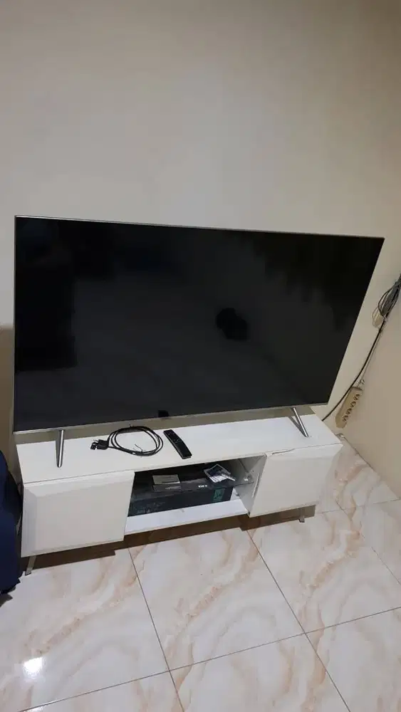 Preloved TV QLED Samsung 55 Inch QA55Q6FNAK