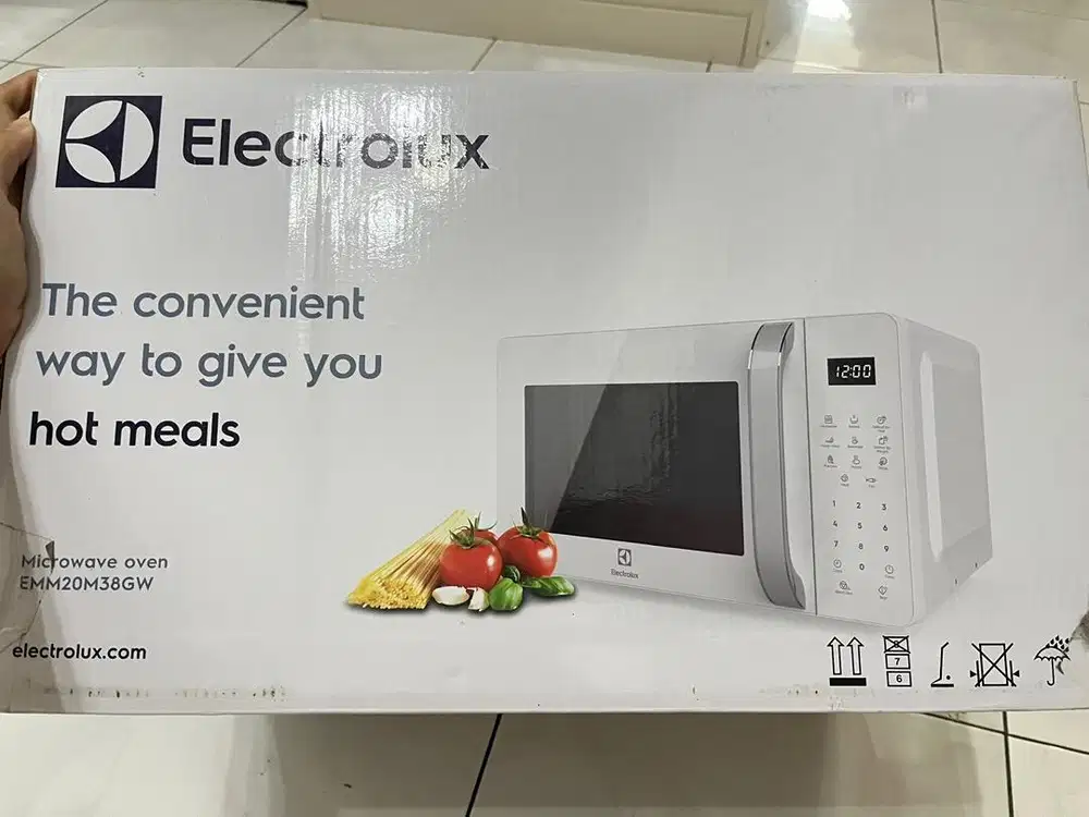 New Microwave Electrolux GARANSI RESMI Mulus Segel Dos Gres