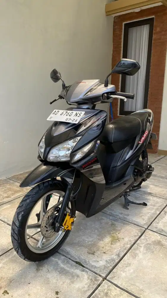 Vario 110 Karbu (KVB) Hitam Silver Tahun 2011