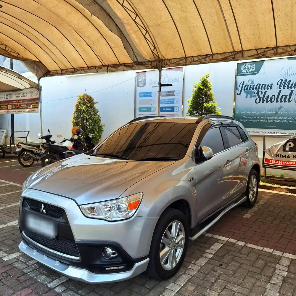 Mitsubishi Outlander Sport GLX 2014 Bensin transmisi manual.