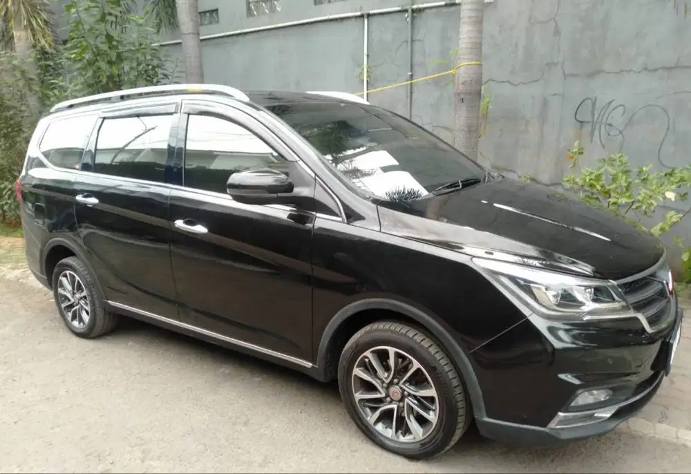 Wuling Cortez 1.8 amt L Lux Plus 2018 Hitam Sunroof Terawat