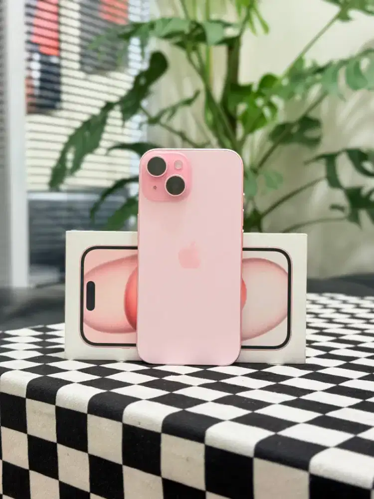 iPhone 15 basic 256gb iBox