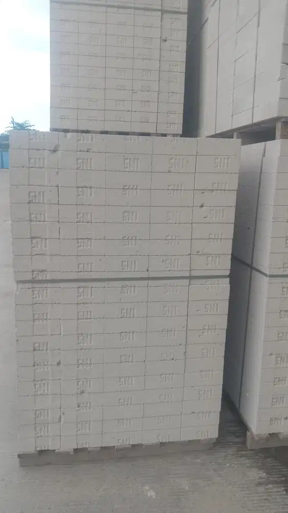 BATA RINGAN HEBEL / AAC