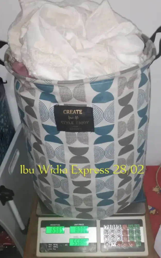 Bantu Setrika Laundry Rumahan