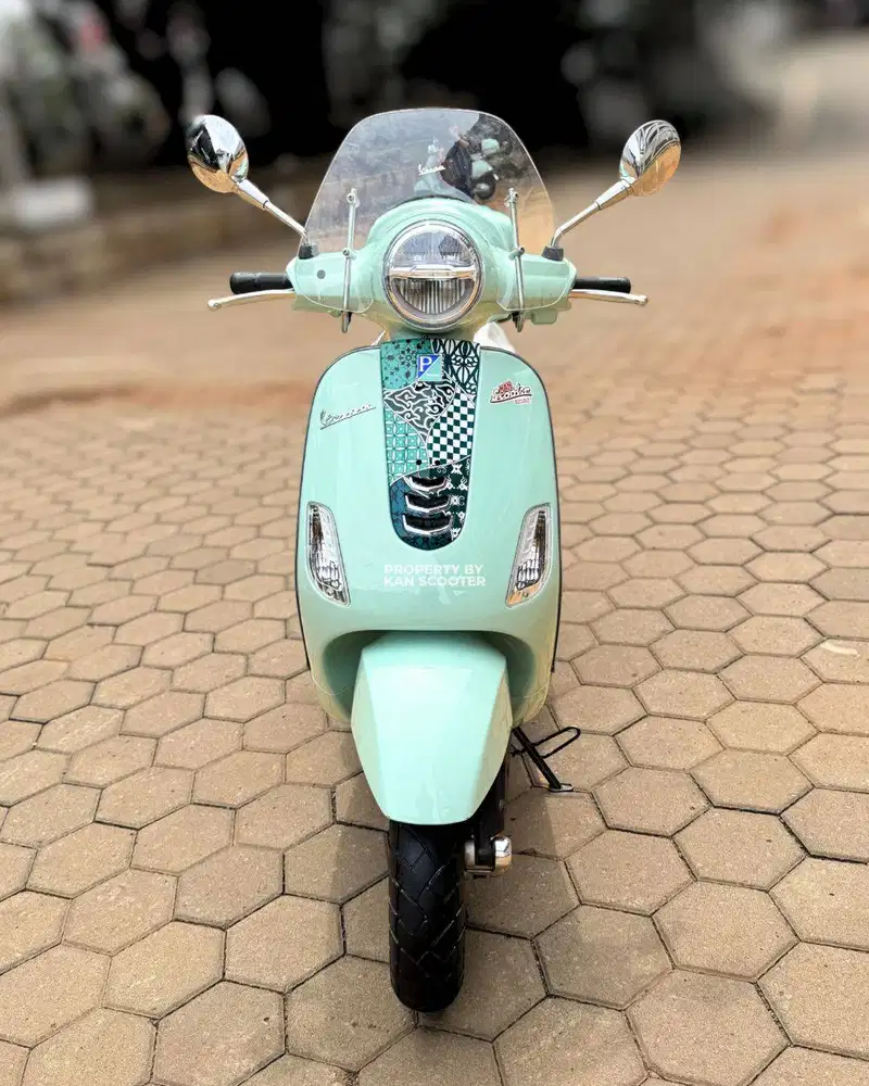 PIAGGIO VESPA LX 125 IGET FACELIFT 2023  BATIK EDITION
