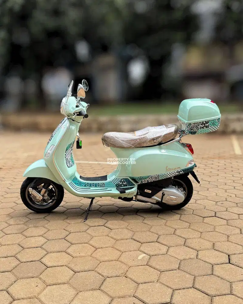 JUAL MURAH VESPA LX 125 IGET FACELIFT 2023  BATIK EDITION  MULUS