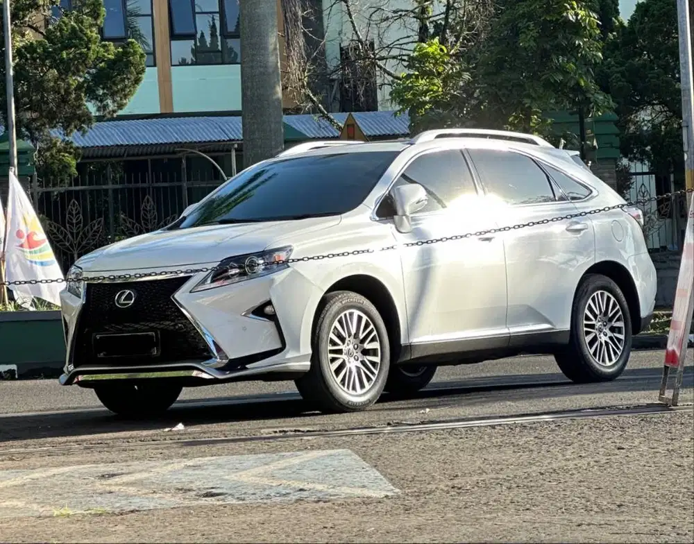 Murah Lexus RX270 Mewah Plat Cantik