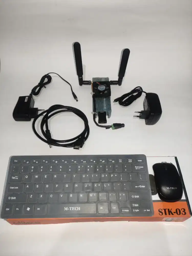 Mini Pc Xtreamer Winbox ram 4gb Rom 32gb Set keyboard mouse wireless