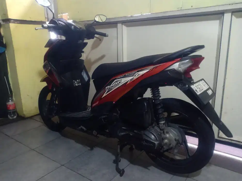 Honda 2014,pajak hidup dan suratnya lengkap.Unit sangat bagus sehat.
