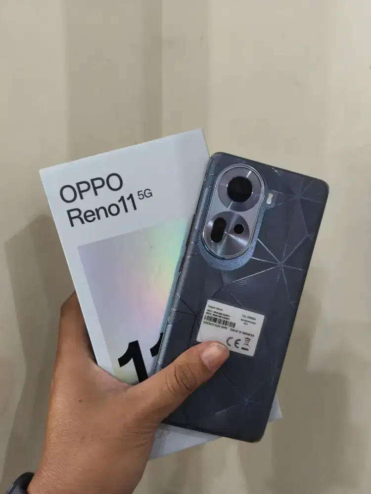 Oppo reno 11 5g ram 8/256 second