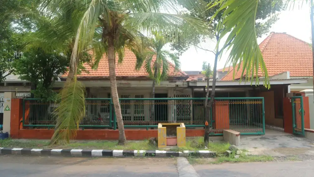 Rumah pusat kota surabaya