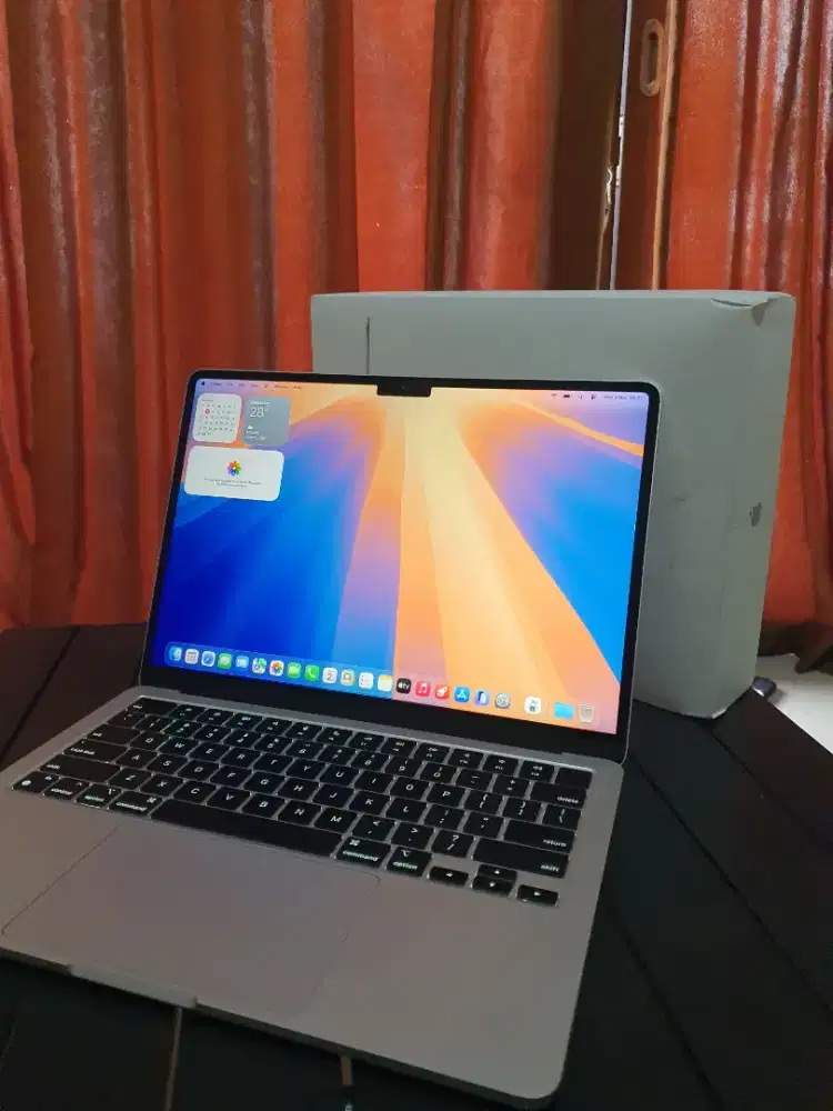 Macbook Air M3 memori 512GB ram 24GB 
Like new
Garansi ON