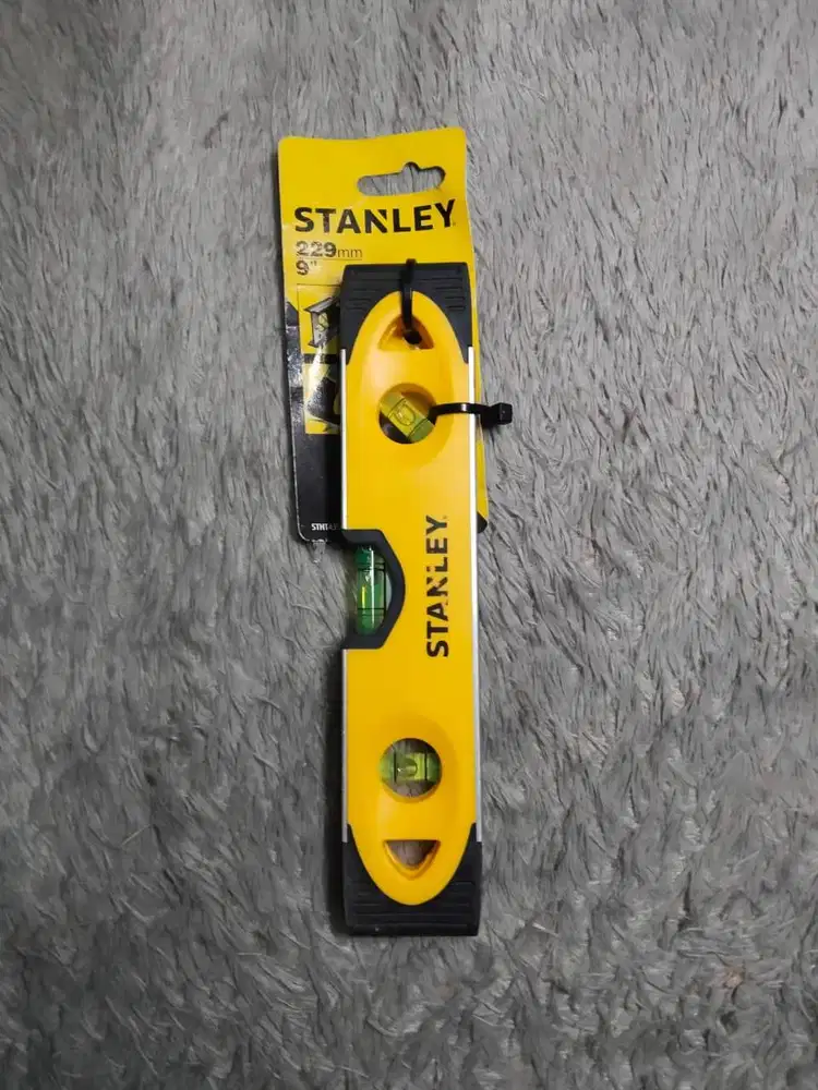 STANLEY 229mm 9 Magnetic Torpedo Spirit Level