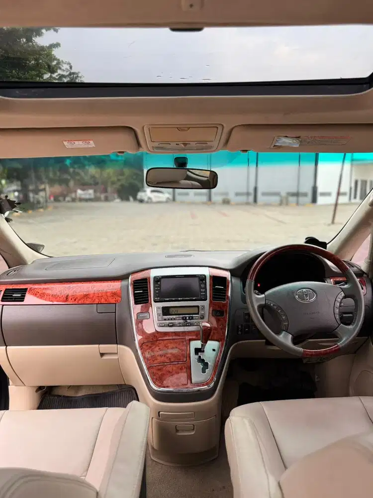 Toyota Alphard 2004 Bensin