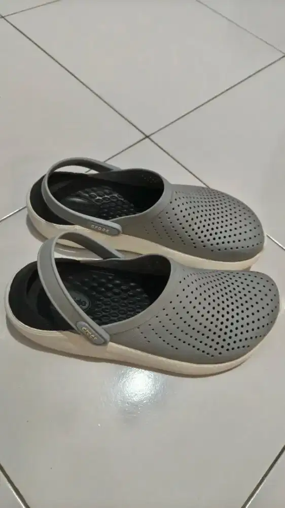 Sandal Crocs Asli Lite Ride